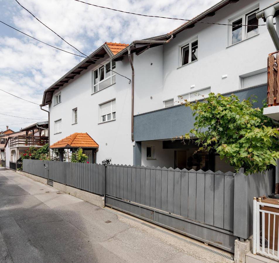 The Attic Apartment Zagreb Bagian luar foto