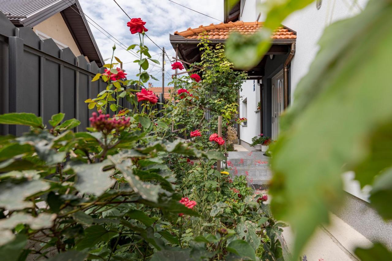 The Attic Apartment Zagreb Bagian luar foto