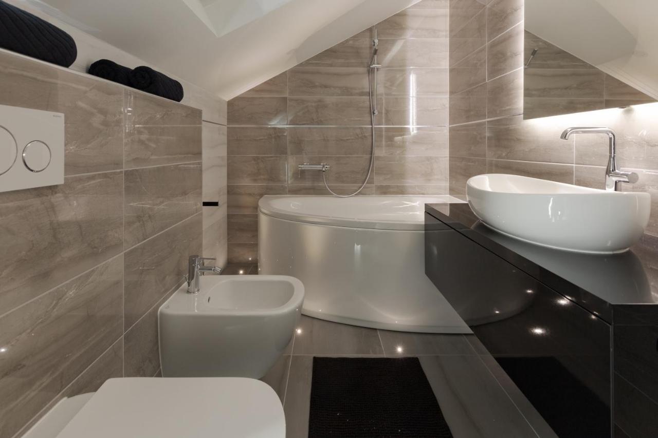 The Attic Apartment Zagreb Bagian luar foto