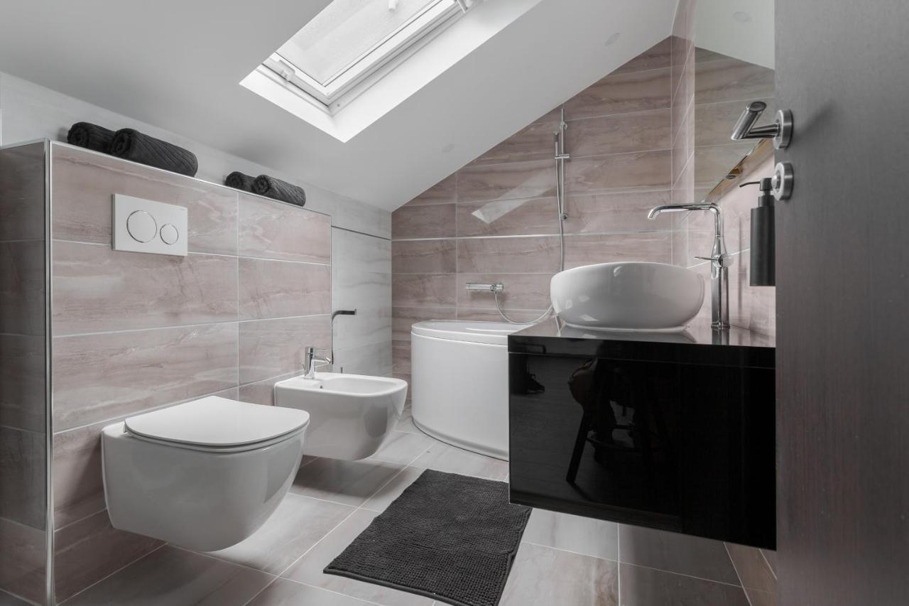 The Attic Apartment Zagreb Bagian luar foto