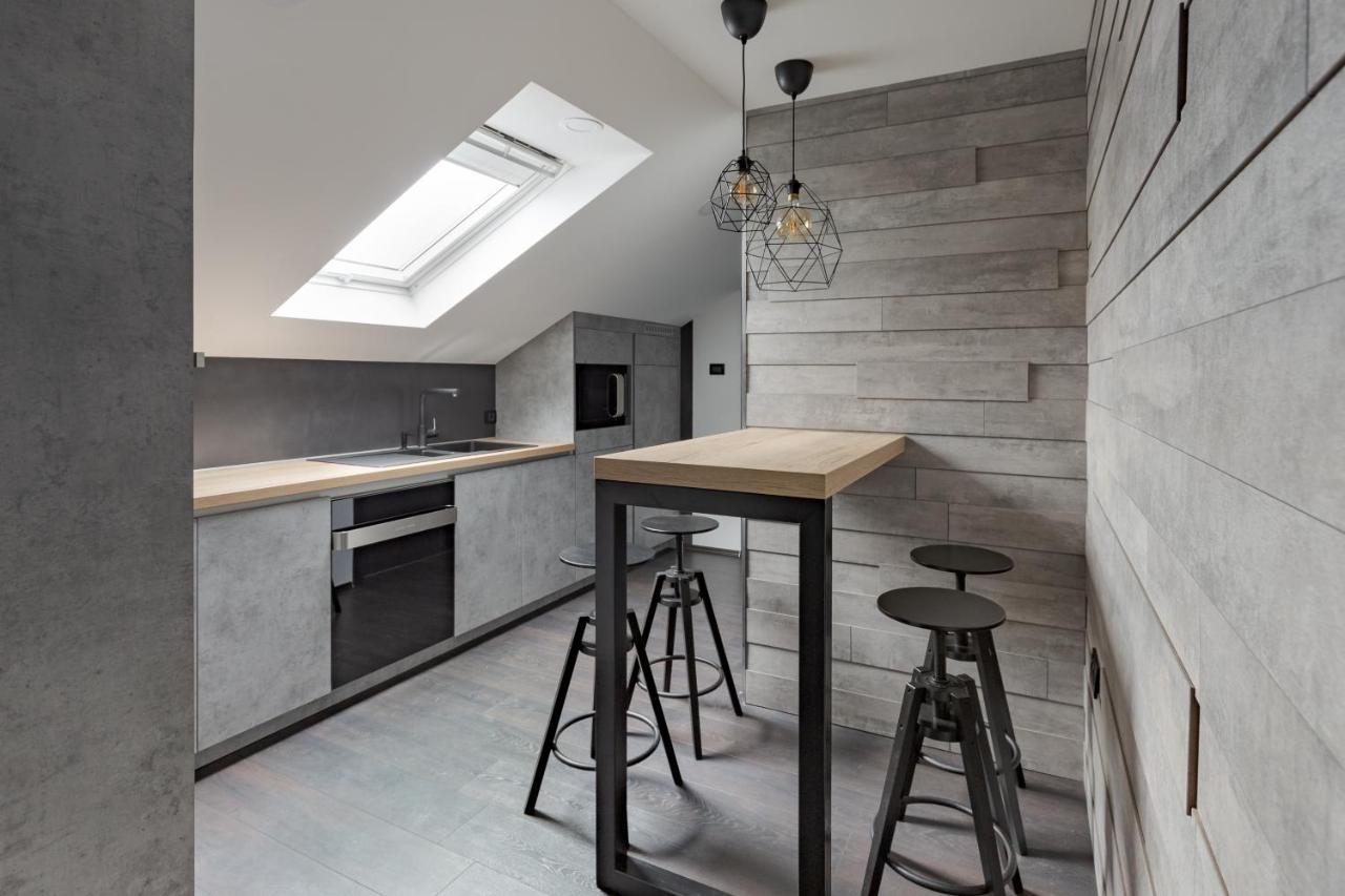 The Attic Apartment Zagreb Bagian luar foto