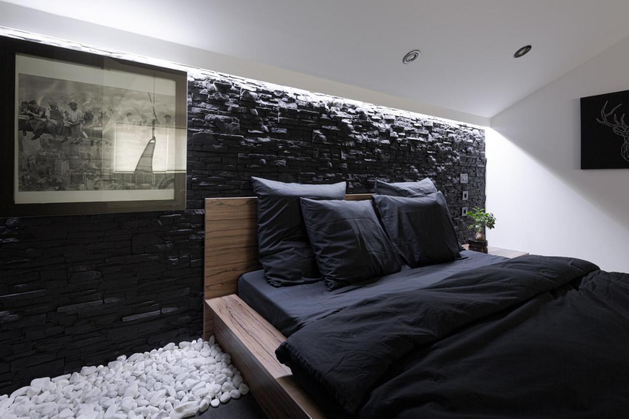 The Attic Apartment Zagreb Bagian luar foto