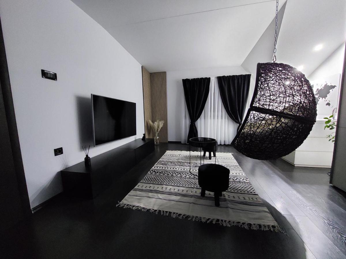 The Attic Apartment Zagreb Bagian luar foto
